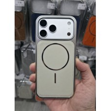 Накладка Magsafe для iPhone 15 Pro Max экокожа, силиконовые края, металлик, слоновая кость